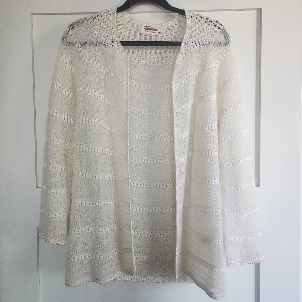 Vintage FASHION White Crochet Cardigan Sweater